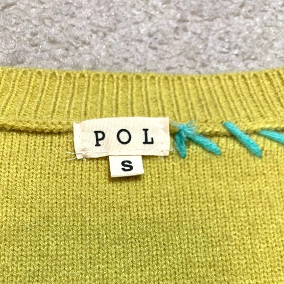 POL Chartreuse Oversized V-Neck Boho Sweater with Floral Design Women Small - Picture 6 of 6